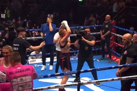 Boxing: Daniella Hemsley flashes crowd after Kingpyn Boxing